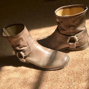 Frye Short Bootie